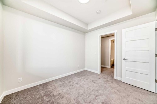 2209-2117 81 Street Sw, Calgary, AB - Indoor Photo Showing Other Room