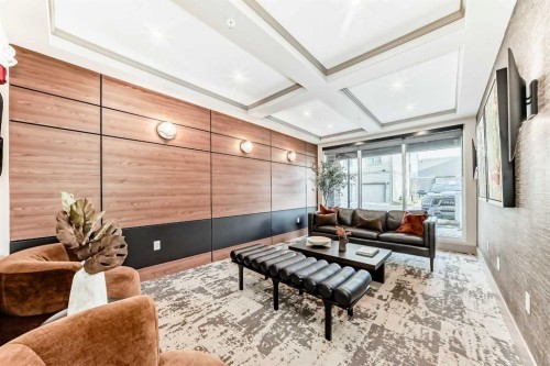 2209-2117 81 Street Sw, Calgary, AB - Indoor Photo Showing Other Room