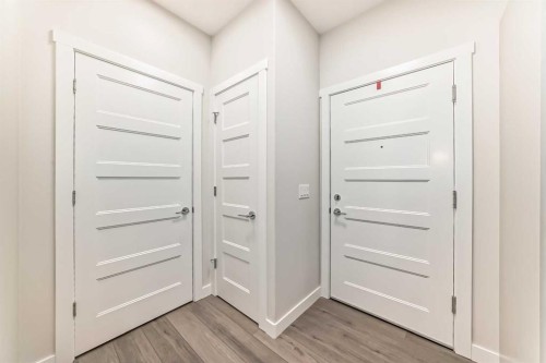 2209-2117 81 Street Sw, Calgary, AB - Indoor Photo Showing Other Room