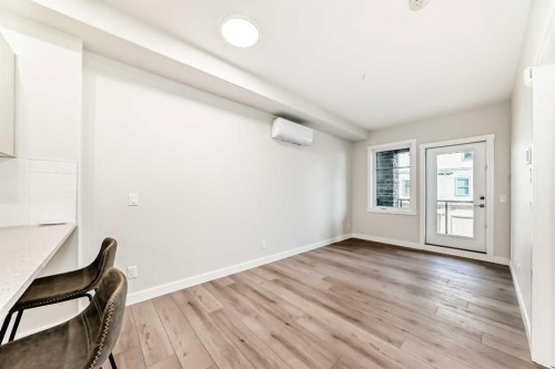 2209-2117 81 Street Sw, Calgary, AB - Indoor Photo Showing Other Room