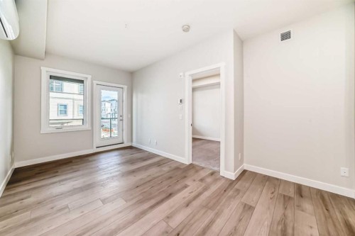 2209-2117 81 Street Sw, Calgary, AB - Indoor Photo Showing Other Room