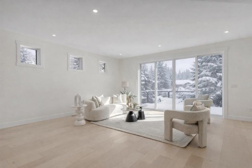 415 37 Avenue Nw, Calgary, AB - Indoor