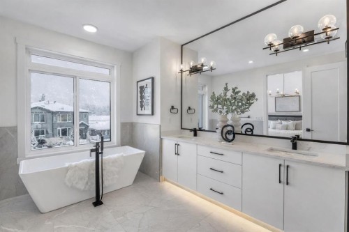 415 37 Avenue Nw, Calgary, AB - Indoor