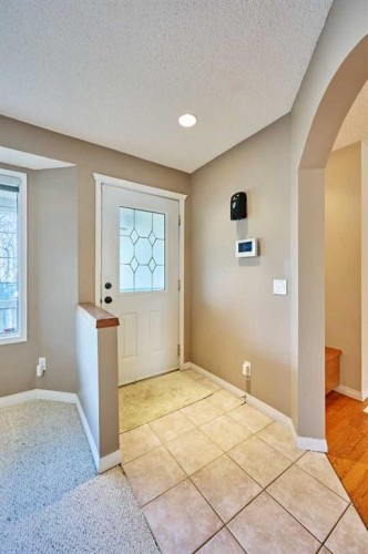 805 Panorama Hills Drive Nw, Calgary, AB - Indoor Photo Showing Other Room