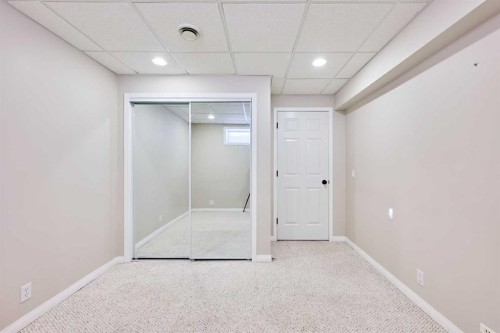 805 Panorama Hills Drive Nw, Calgary, AB - Indoor Photo Showing Other Room