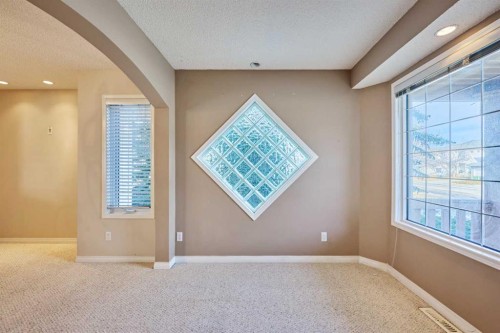 805 Panorama Hills Drive Nw, Calgary, AB - Indoor Photo Showing Other Room