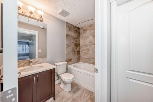 88 Nolanhurst Crescent Nw, Calgary, AB - Indoor Photo Showing Bathroom
