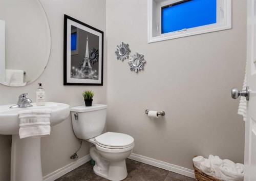 63 Panton Way Nw, Calgary, AB - Indoor Photo Showing Bathroom