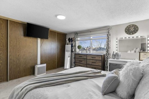 78 Templeson Crescent Ne, Calgary, AB - Indoor Photo Showing Bedroom