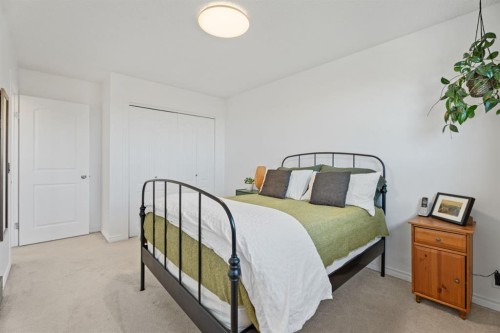 164 Beddington Circle Ne, Calgary, AB - Indoor Photo Showing Bedroom