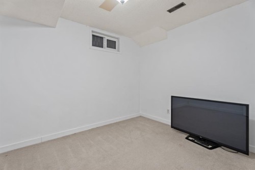 164 Beddington Circle Ne, Calgary, AB - Indoor Photo Showing Other Room