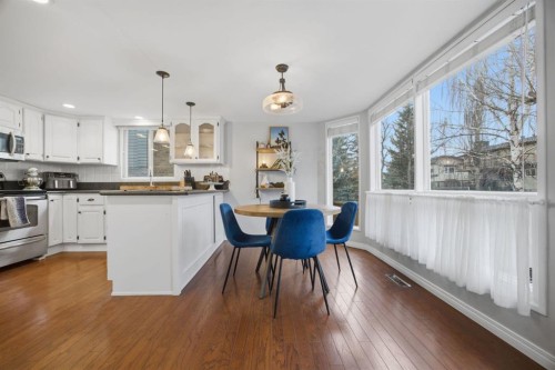 3 Stranraer Place Sw, Calgary, AB - Indoor