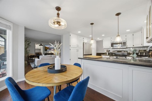 3 Stranraer Place Sw, Calgary, AB - Indoor