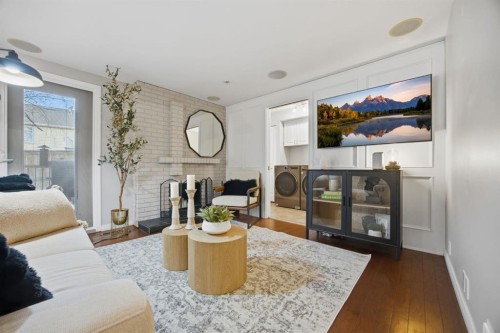 3 Stranraer Place Sw, Calgary, AB - Indoor