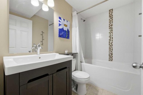 291 Springmere Link Sw, Chestermere, AB - Indoor Photo Showing Bathroom
