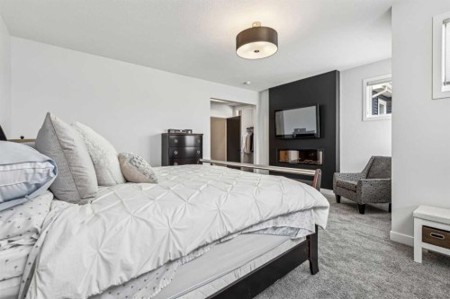 123 Mitchell Way Nw, Calgary, AB - Indoor Photo Showing Bedroom
