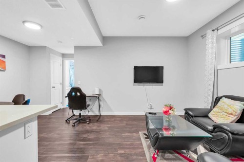 349 Calhoun Common Ne, Calgary, AB - Indoor