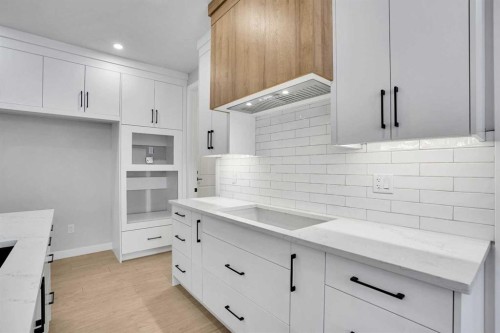 335 Muirfield Crescent, Lyalta, AB - Indoor Photo Showing Kitchen