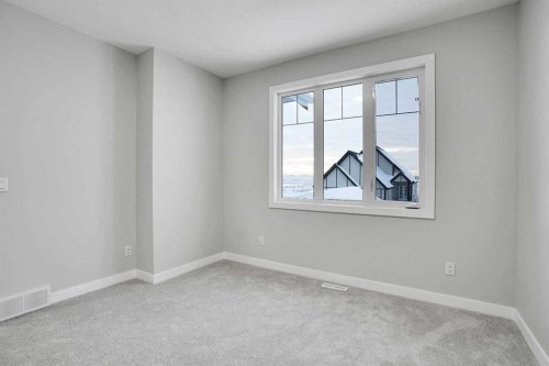 335 Muirfield Crescent, Lyalta, AB - Indoor Photo Showing Other Room