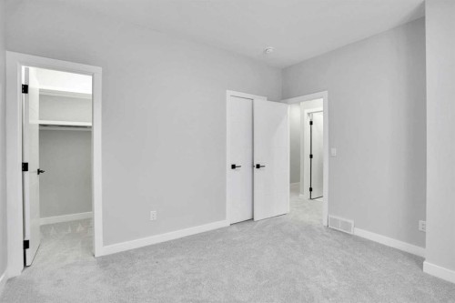 335 Muirfield Crescent, Lyalta, AB - Indoor Photo Showing Other Room