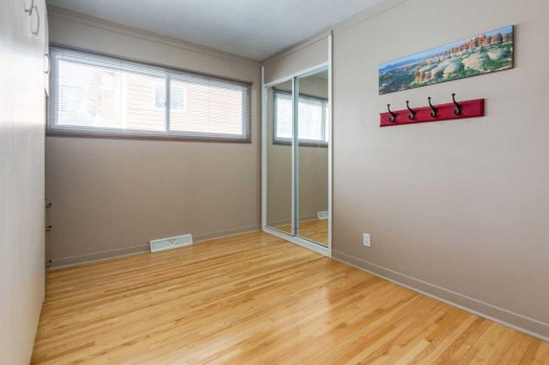 55 Heston Street Nw, Calgary, AB - Indoor Photo Showing Other Room