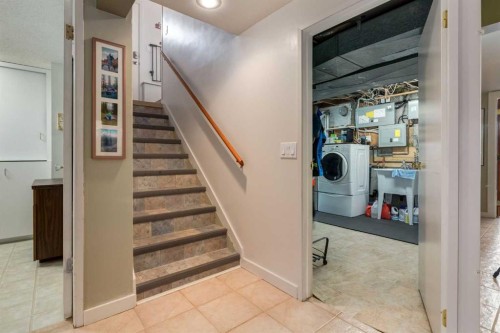 55 Heston Street Nw, Calgary, AB - Indoor Photo Showing Other Room