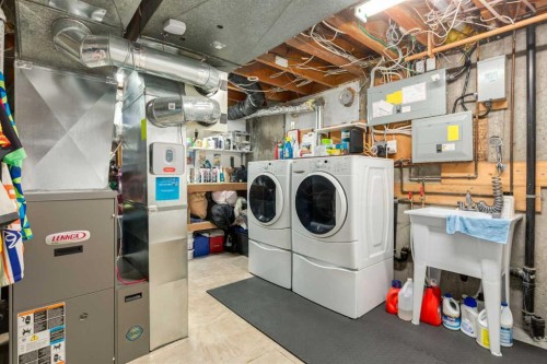 55 Heston Street Nw, Calgary, AB - Indoor