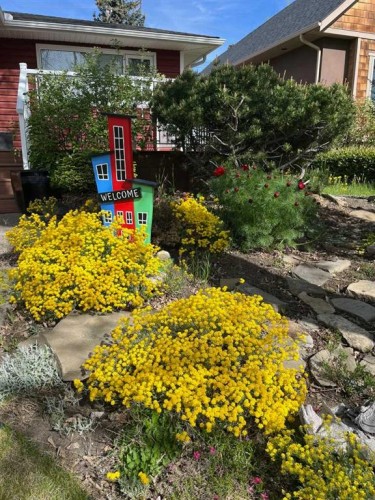 55 Heston Street Nw, Calgary, AB - Outdoor