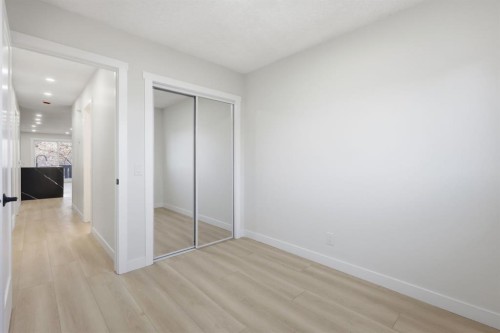 8426 Berkley Road Nw, Calgary, AB - Indoor Photo Showing Other Room