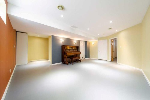 6 Lansing Close, Spruce Grove, AB - Indoor Photo Showing Other Room