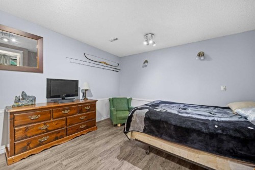 244 Oakmere Place, Chestermere, AB - Indoor Photo Showing Bedroom