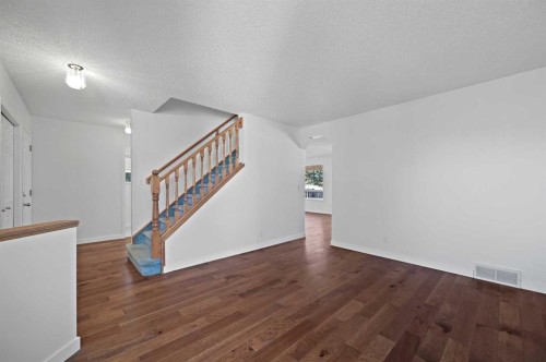 182 Coventry Close Ne, Calgary, AB - Indoor Photo Showing Other Room