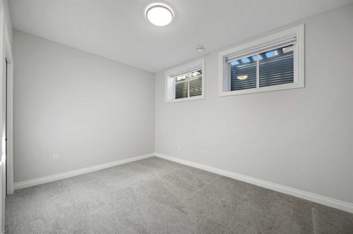 193 Evansridge View Nw, Calgary, AB - Indoor Photo Showing Other Room