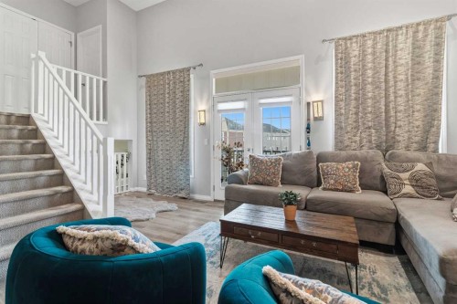 237 Windrow Crescent Sw, Airdrie, AB - Indoor Photo Showing Living Room
