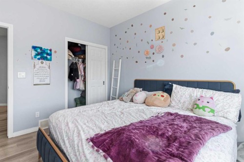 237 Windrow Crescent Sw, Airdrie, AB - Indoor Photo Showing Bedroom