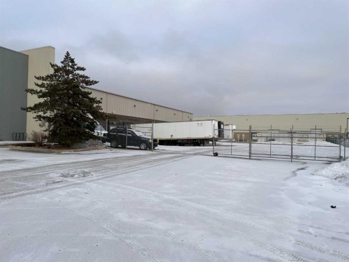 10900 46 Street Se, Calgary, AB 