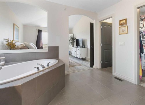 11 Muirfield Close, Lyalta, AB 