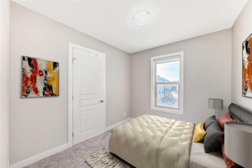 102-32 Horseshoe Crescent, Cochrane, AB - Indoor Photo Showing Bedroom