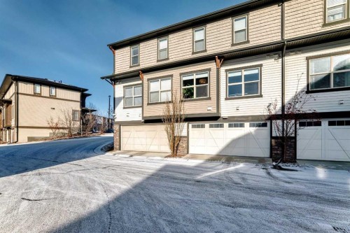 102-32 Horseshoe Crescent, Cochrane, AB - Outdoor