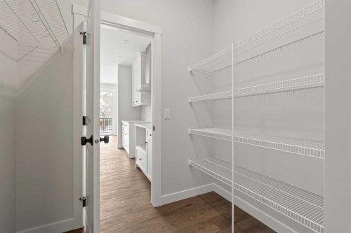 219 Silver Spruce Grove Sw, Calgary, AB 