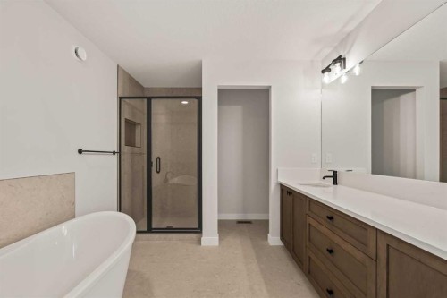 219 Silver Spruce Grove Sw, Calgary, AB 