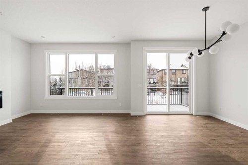 219 Silver Spruce Grove Sw, Calgary, AB 