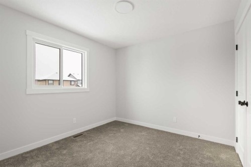 219 Silver Spruce Grove Sw, Calgary, AB 