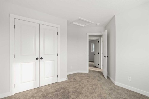 219 Silver Spruce Grove Sw, Calgary, AB 