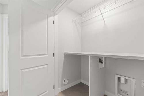 219 Silver Spruce Grove Sw, Calgary, AB 