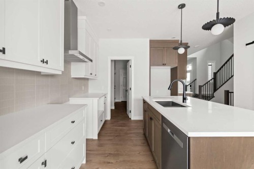 219 Silver Spruce Grove Sw, Calgary, AB 