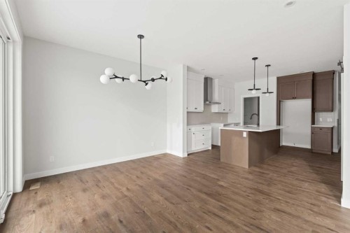 219 Silver Spruce Grove Sw, Calgary, AB 