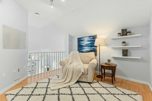 518-126 14 Avenue Sw, Calgary, AB - Indoor Photo Showing Other Room