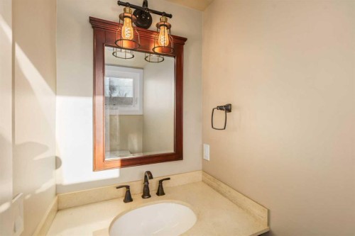 1315 Lake Michigan Crescent Se, Calgary, AB - Indoor Photo Showing Bathroom