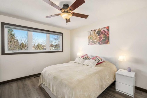 1315 Lake Michigan Crescent Se, Calgary, AB - Indoor Photo Showing Bedroom